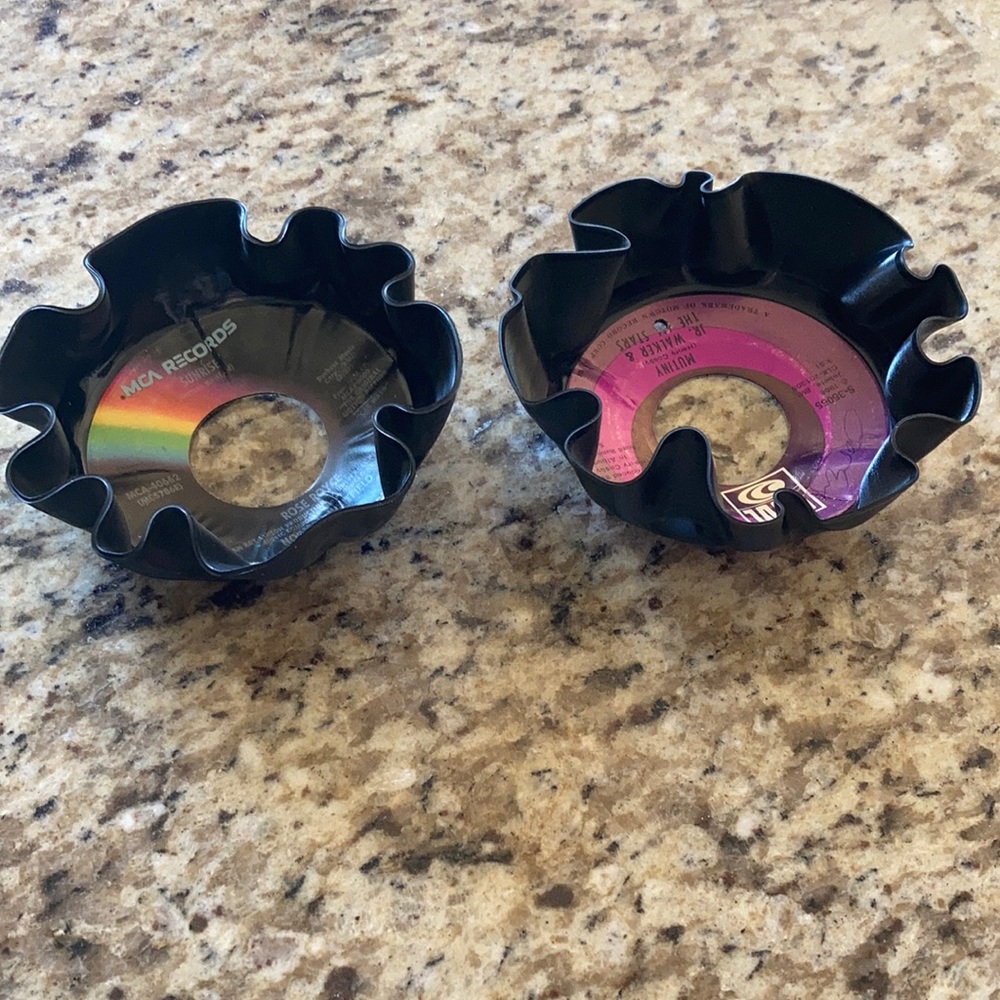 2 Record bowls for a 1950s party